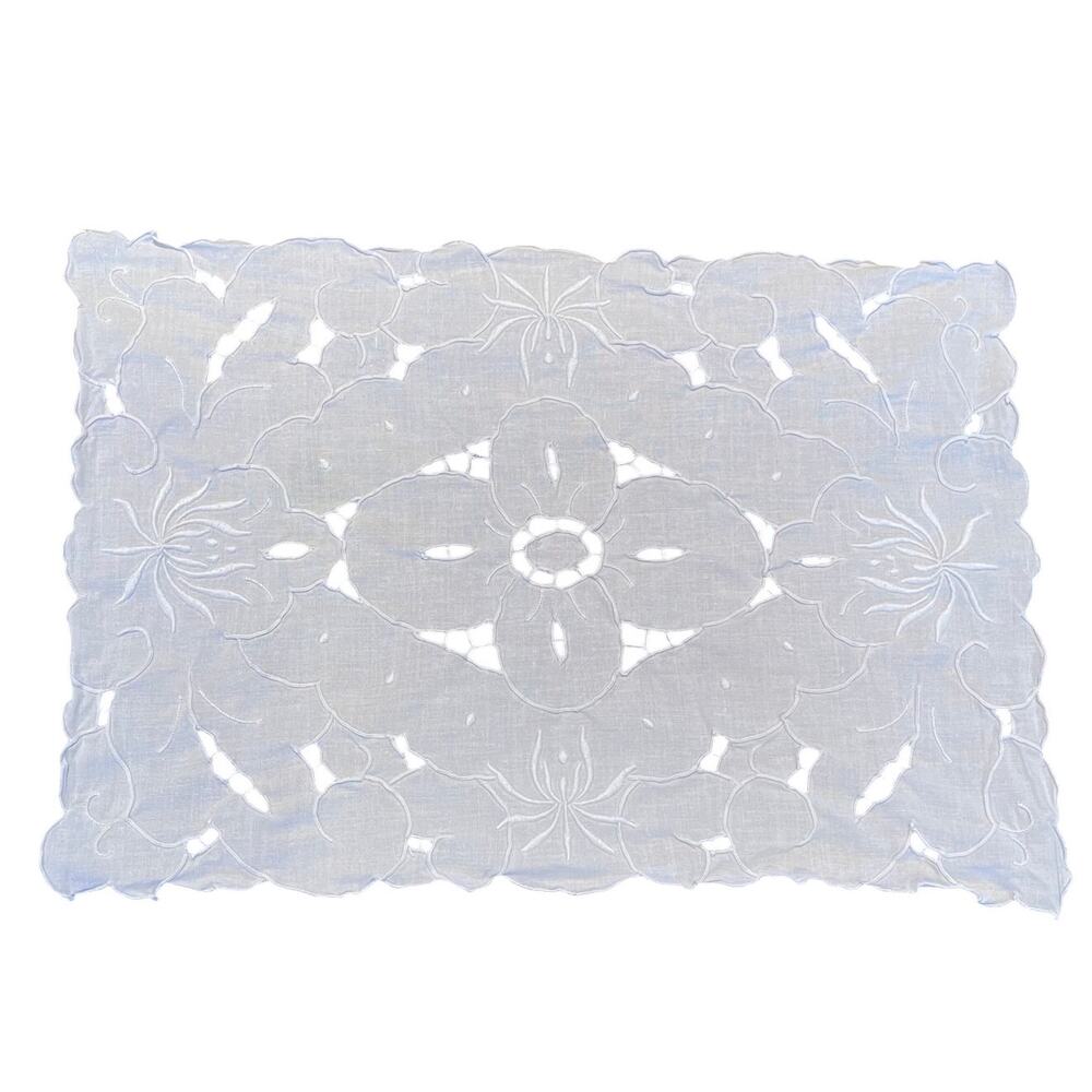 VTG Cotton White Embroidered Floral Eyelet Placemats, Scalloped Edge, Set of 4
